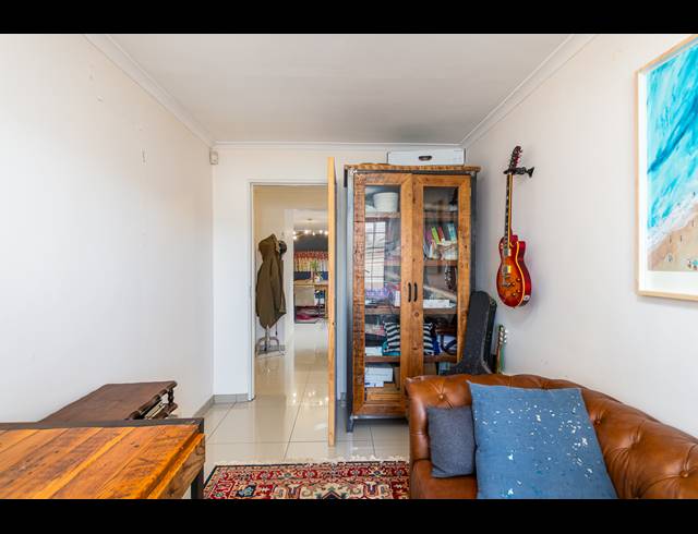 3 BEDROOM HOUSE FOR SALE IN WEST BEACH